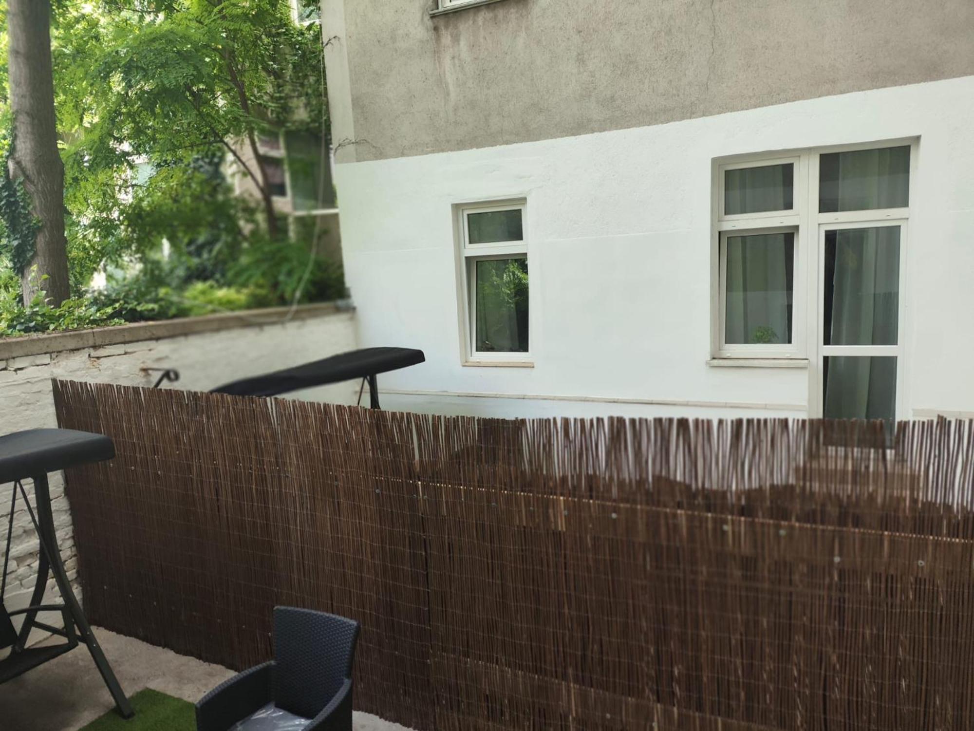 Ruby Holiday Home With Patio Viena Exterior foto